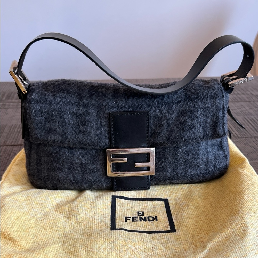 Fendi baguette grey wool